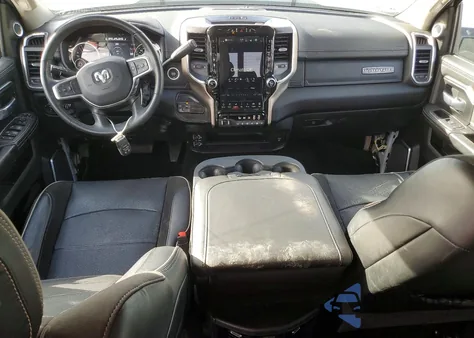 2023 Ram 3500 Laramie z USA, uszkodzony, nr VIN 3C63R3ML3PG645148